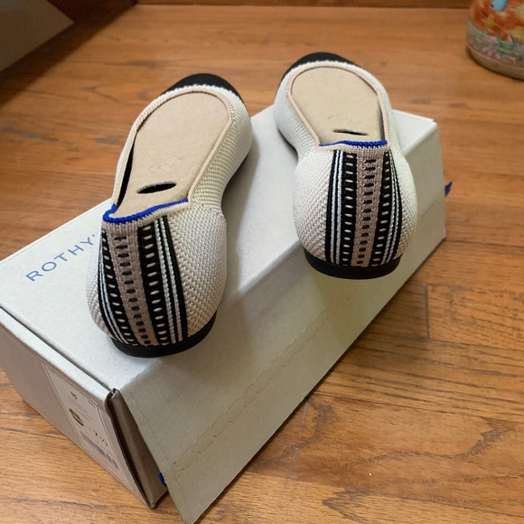 Rothy’s - Women’s Size 7.5 The Square - Tuxedo - Picture 3 of 6